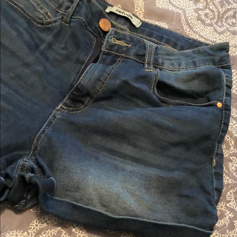 🌻5 for $25🌻 NWOT Cuffed High Waisted Shorts